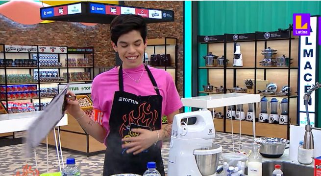 Llenó todo el set de azúcar en polvo: Josi también falló con batidora en El Gran Chef Famosos