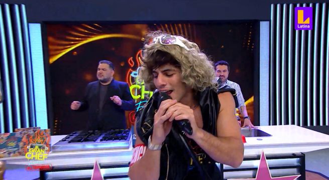 Para cerrar con broche de oro: Renato Rossini cantó canción de Grease en la última presentación de noche de cine