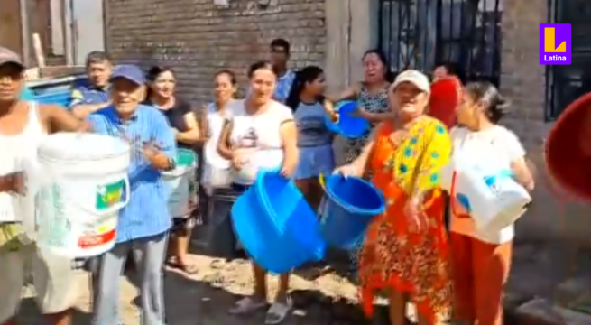 En plena ola de calor: vecinos de Chiclayo  denuncian que cisternas no los abastecen hace 15 días