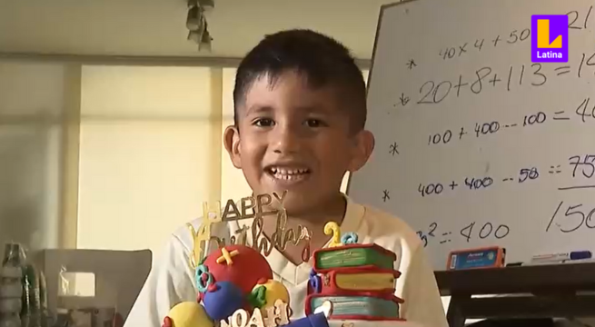 Noah, el niño genio de 6 años que reemplazó los carritos y pelotas por la lectura y multiplicación