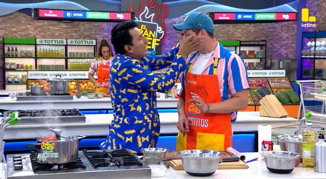 El Gran Chef Famosos: Machuca le quiere QUITAR LOS OJOS a Gino Pesaressi, ¿por qué?