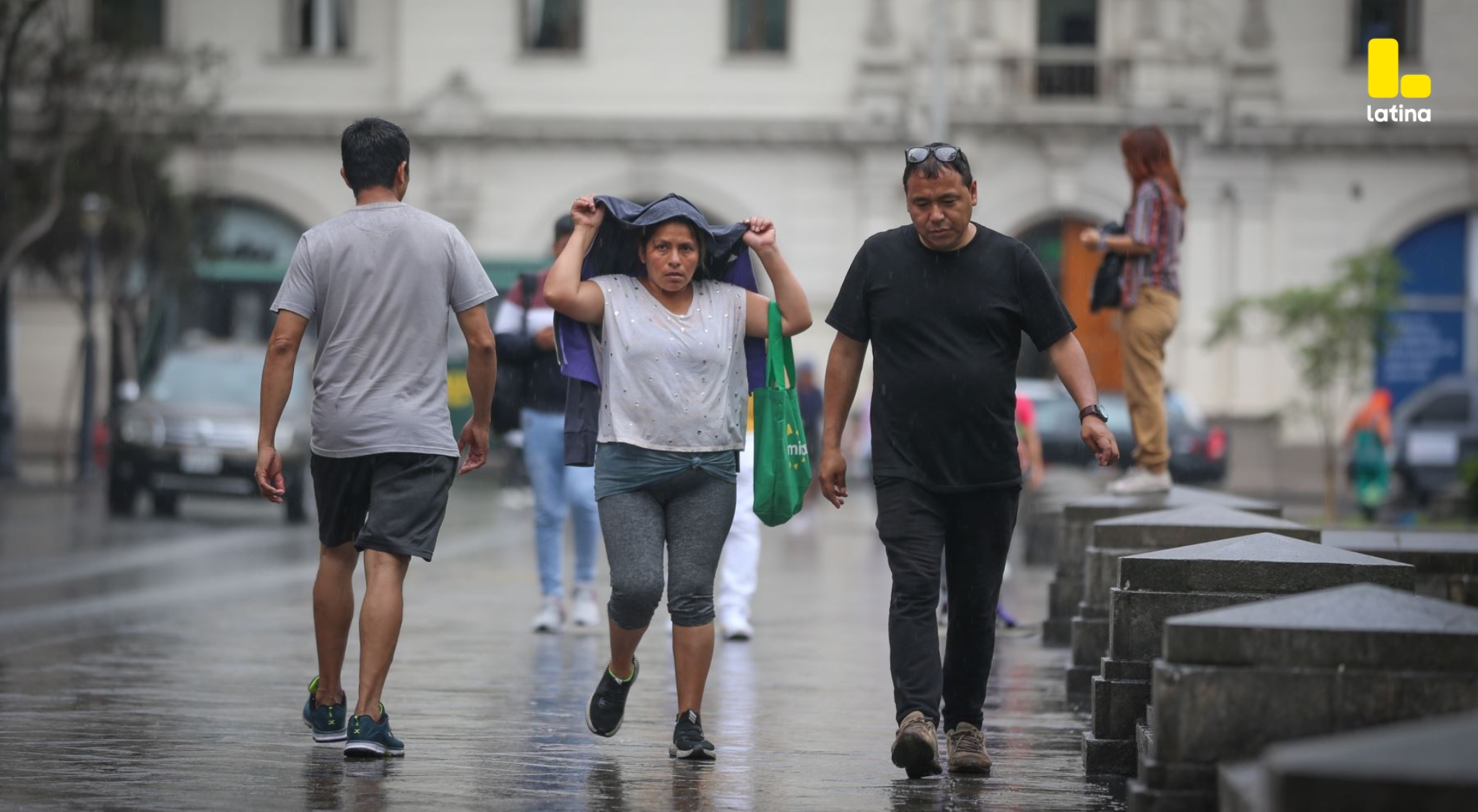 Veredas de cemento pulido podrían causar TRAGEDIAS tras las FUERTES lluvias en Lima