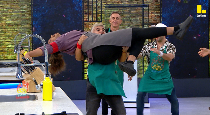 Miguel Vergara se EMOCIONA por estar con Cotito y CASI le golpea la cabeza