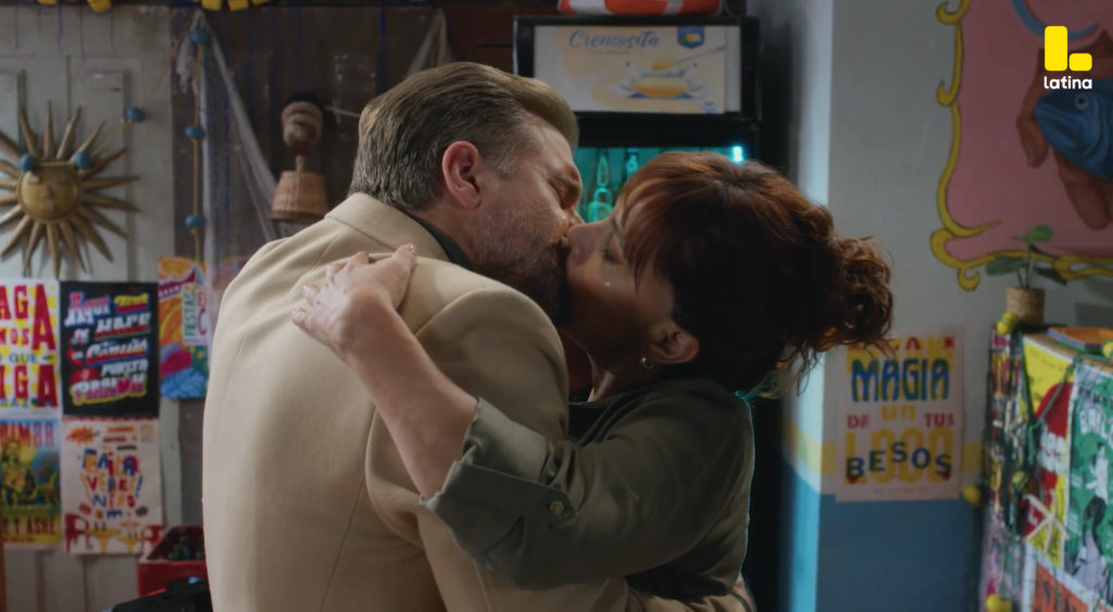 Eres mi Bien Capítulo 06: Valeria y Mauricio se dan un BESO APASIONADO, ¿ya son enamorados?