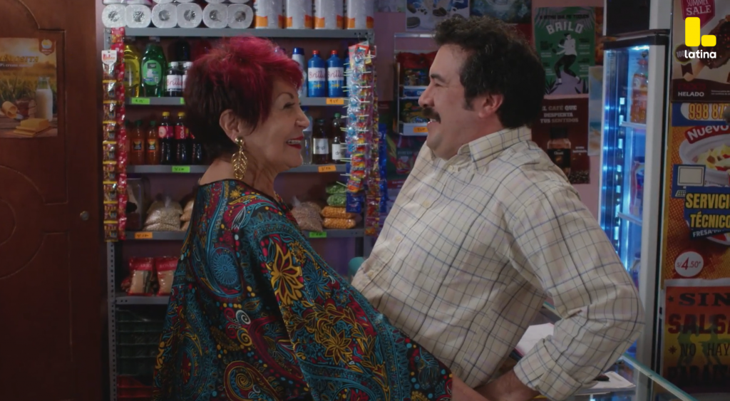 Eres Mi Bien Capítulo 01: Emerson se ¿DEJA COQUETEAR? por Rebeca, ¿a cambio de unas cervezas?