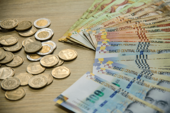 Si tengo S/1000 soles, ¿en qué puedo invertirlos para obtener una buena rentabilidad?