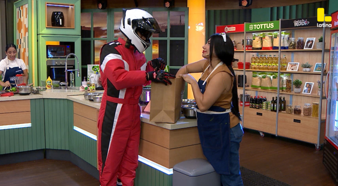 ¿Cuál Es Tu Pedido?: Diana Sánchez ¿COQUETEA? con el motorizado para SALVAR su pedido