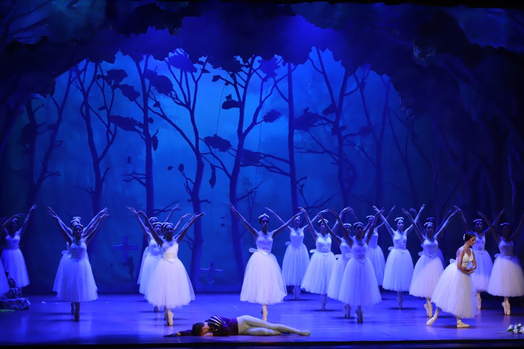 Ballet Municipal de Lima continúa temporada