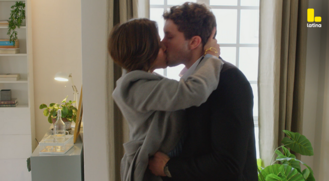 Eres Mi Bien Capítulo 33: Claudia busca a Ricardo para que REGRESE a la empresa, ¿Ricardo desea algo DIFERENTE?