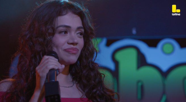 Valentina Valiente capítulo 02: ¡Valentina canta por primera vez en el escenario y Alejandro la ve brillar!